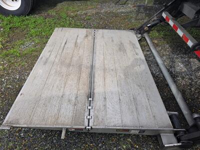 2020 International Harvester MV607  26' BOX TRUCK - Photo 11 - Wappingers Falls, NY 12590