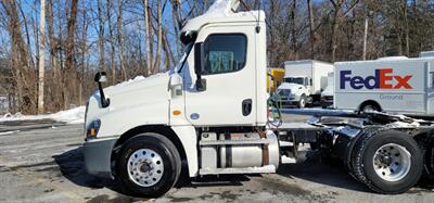 2017 Freightliner CASCADIA  CA125DC - Photo 7 - Wappingers Falls, NY 12590