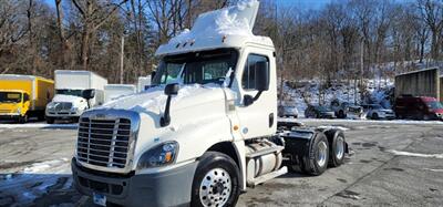 2017 Freightliner CASCADIA  CA125DC - Photo 1 - Wappingers Falls, NY 12590