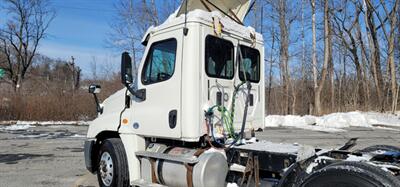 2017 Freightliner CASCADIA  CA125DC - Photo 6 - Wappingers Falls, NY 12590