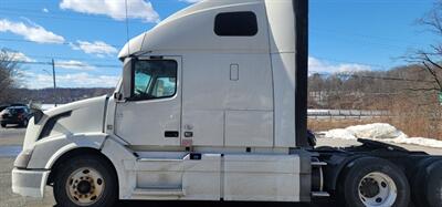 2018 Volvo VNL670  SLEEPER - Photo 4 - Wappingers Falls, NY 12590