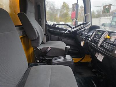 2019 HINO 268A 26' BOX TRUCK - Photo 24 - Wappingers Falls, NY 12590