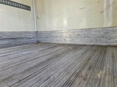 2015 HINO 268A 18' REEFER - Photo 12 - Wappingers Falls, NY 12590