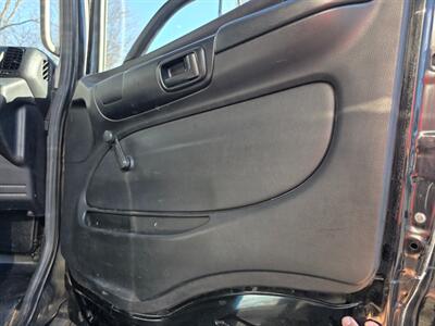 2015 HINO 268A 18' REEFER - Photo 33 - Wappingers Falls, NY 12590