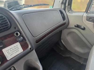 2020 Freightliner M2 26' BOX TRUCK - Photo 13 - Wappingers Falls, NY 12590