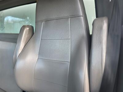 2020 Freightliner M2 26' BOX TRUCK - Photo 8 - Wappingers Falls, NY 12590