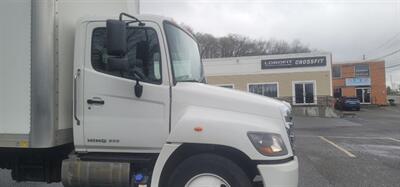 2020 Hino 268A 26' BOX TRUCK   - Photo 10 - Wappingers Falls, NY 12590