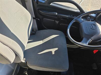 2019 HINO 268A 26' BOX TRUCK - Photo 23 - Wappingers Falls, NY 12590