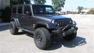 2017 Jeep Wrangler Unlimi Winter Edition   - Photo 3 - Elkhart, IN 46514