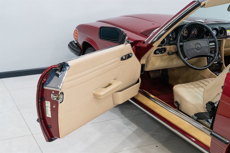 1989 Mercedes-Benz 560-Class 560 SL - Photo 42 - Neptune City, NJ 07753