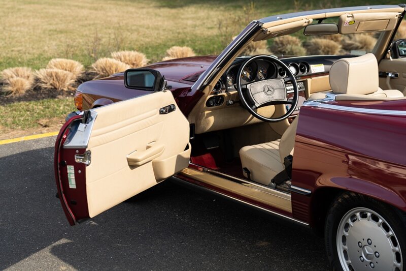 1989 Mercedes-Benz 560-Class 560 SL - Photo 10 - Neptune City, NJ 07753