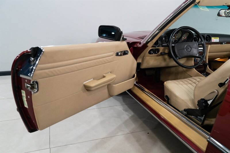 1989 Mercedes-Benz 560-Class 560 SL - Photo 35 - Neptune City, NJ 07753