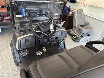 2025 ICON E40FX   - Photo 3 - Neptune City, NJ 07753