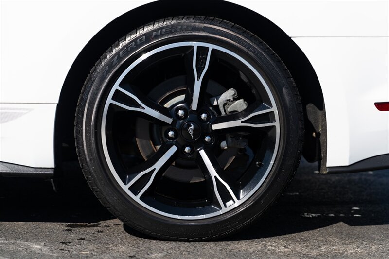 2017 Ford Mustang GT Premium  California Special - Photo 27 - Neptune City, NJ 07753