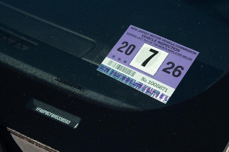 2017 Ford Mustang GT Premium  California Special - Photo 31 - Neptune City, NJ 07753