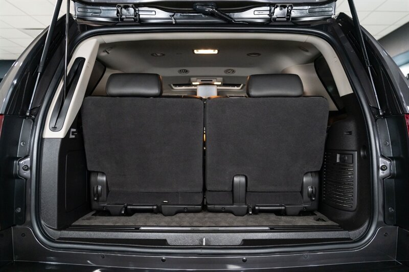 2010 Cadillac Escalade Premium   - Photo 25 - Neptune City, NJ 07753