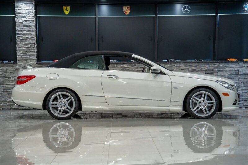 2012 Mercedes Benz E 550 Cabriolet photo 5