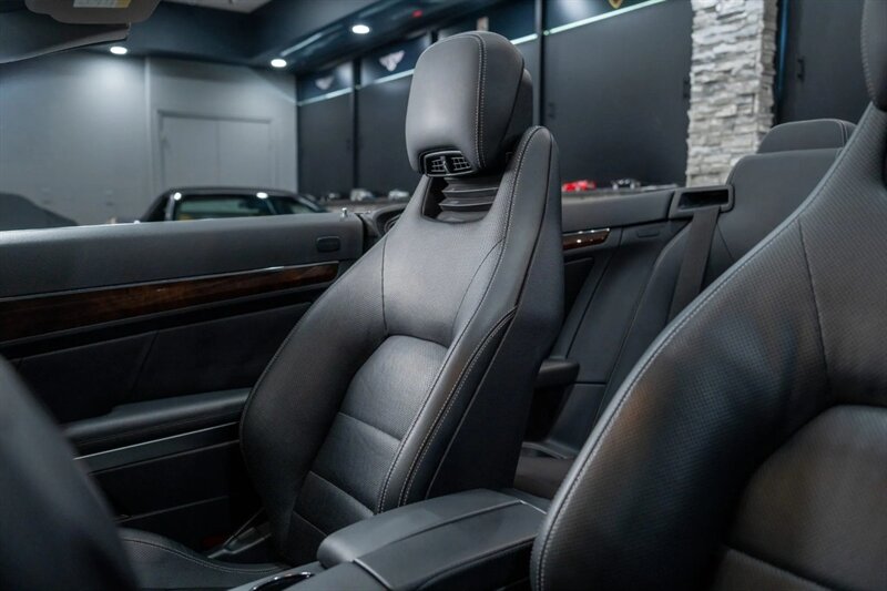 2012 Mercedes Benz E 550 Cabriolet photo 16