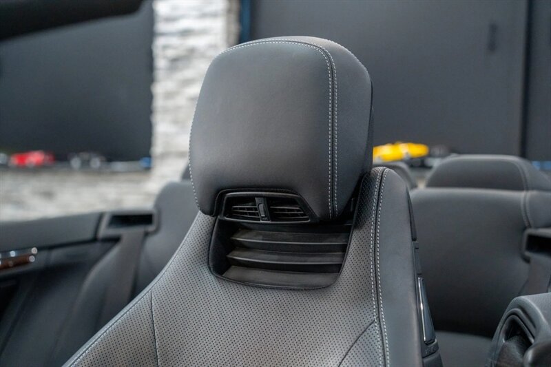 2012 Mercedes Benz E 550 Cabriolet photo 24