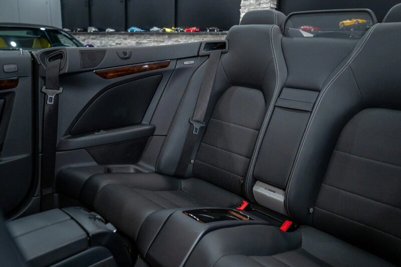 2012 Mercedes Benz E 550 Cabriolet photo 17