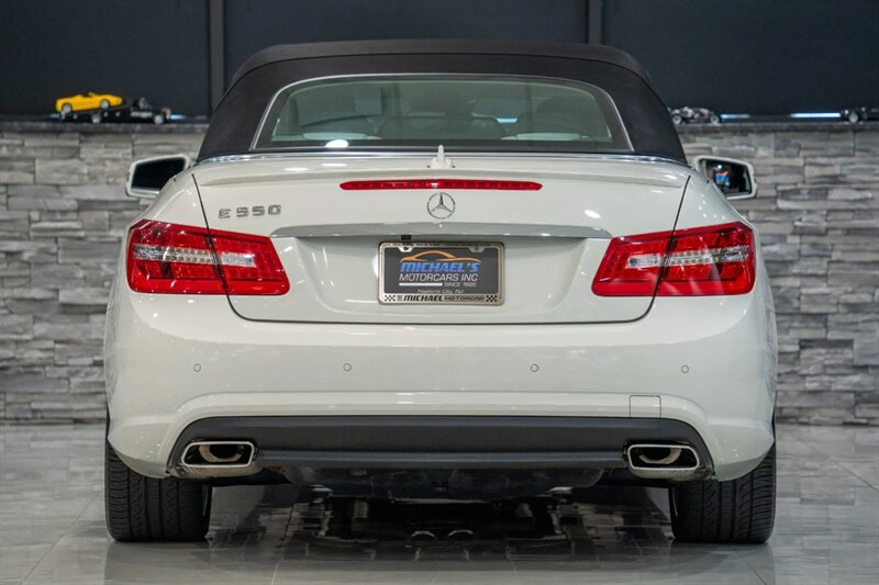 2012 Mercedes Benz E 550 Cabriolet photo 4