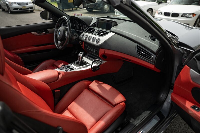 2013 BMW Z4 sDrive28i - Photo 14 - Neptune City, NJ 07753