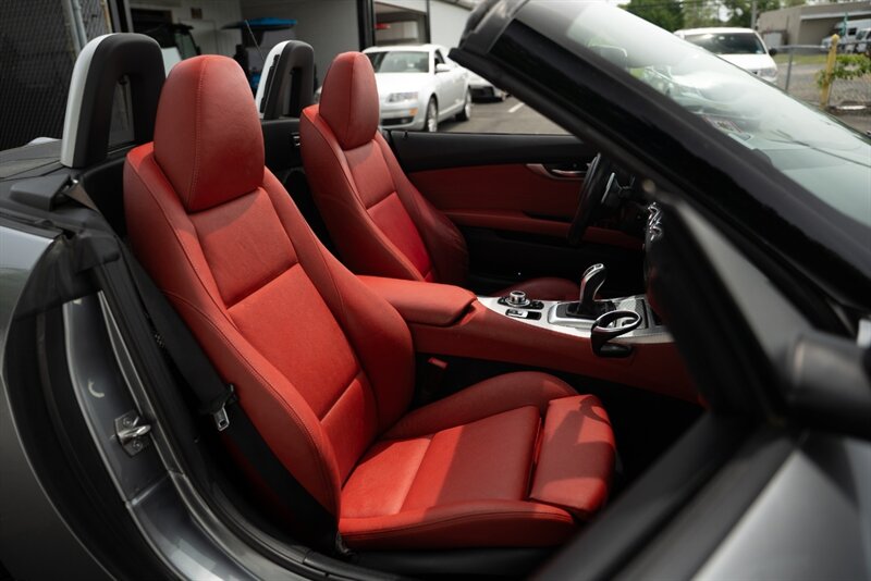 2013 BMW Z4 sDrive28i - Photo 15 - Neptune City, NJ 07753