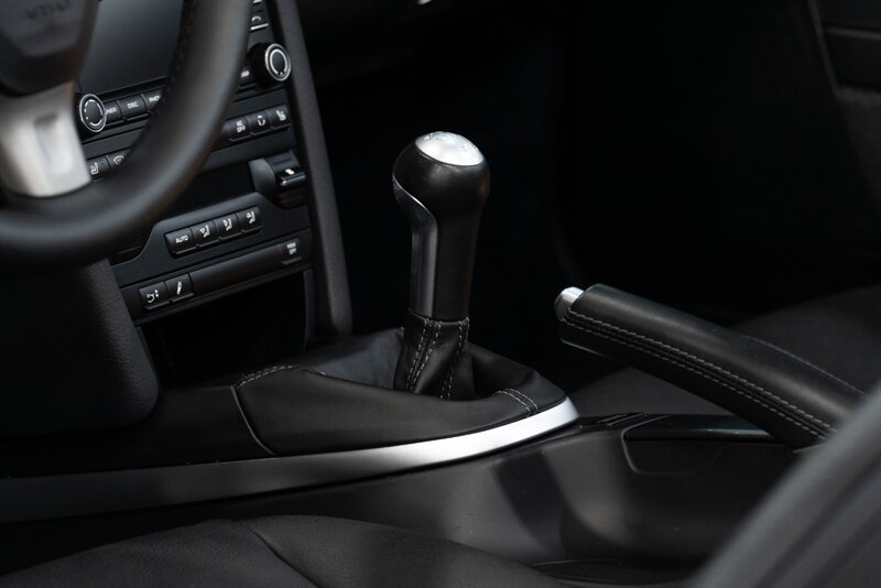 2009 Porsche 911 Carrera S - Photo 17 - Neptune City, NJ 07753