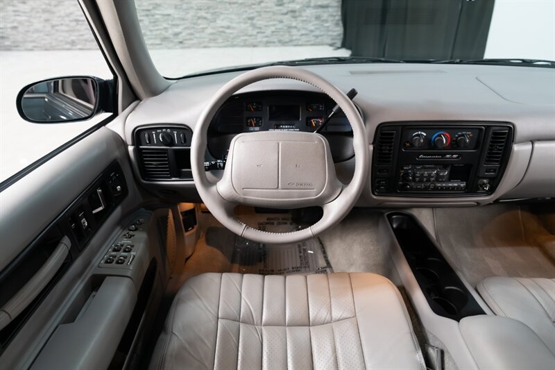 1995 Chevrolet Impala SS - Photo 21 - Neptune City, NJ 07753