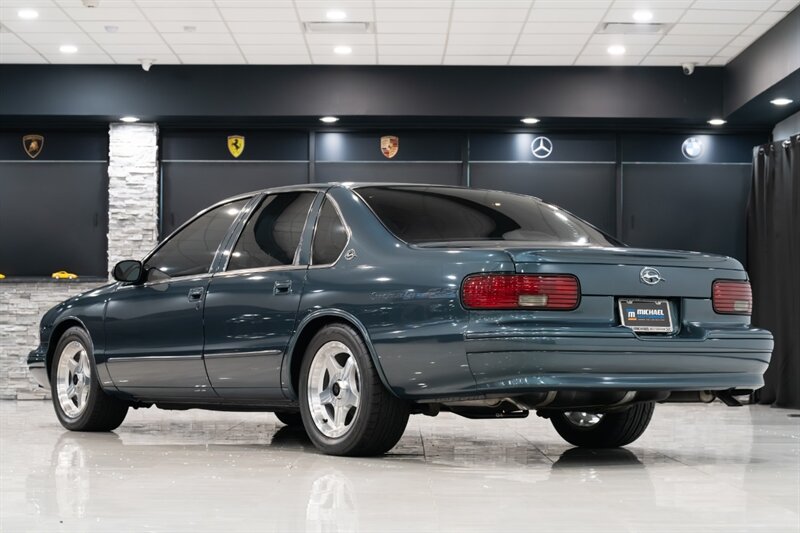 1995 Chevrolet Impala SS - Photo 2 - Neptune City, NJ 07753