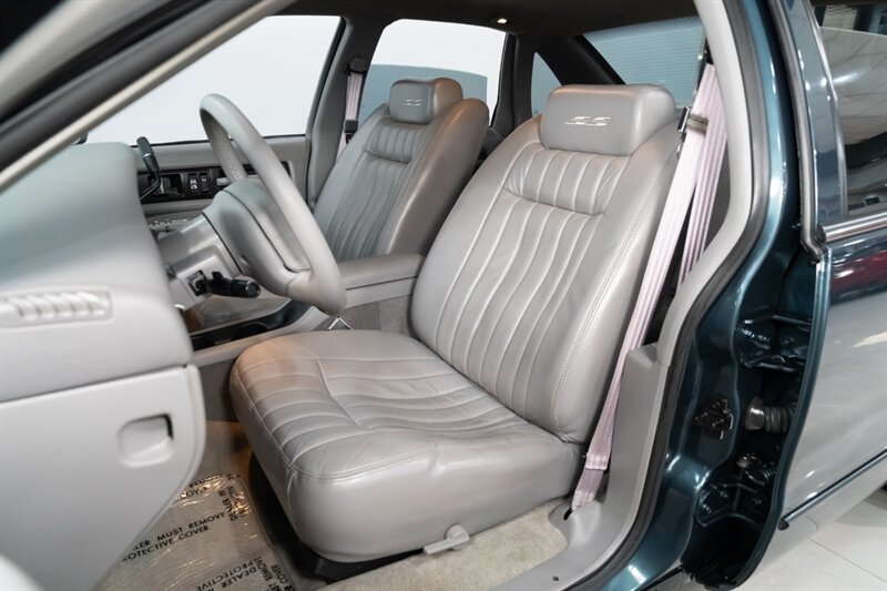 1995 Chevrolet Impala SS - Photo 10 - Neptune City, NJ 07753