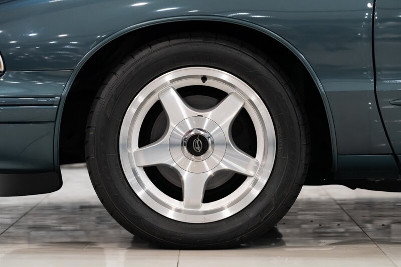1995 Chevrolet Impala SS - Photo 26 - Neptune City, NJ 07753