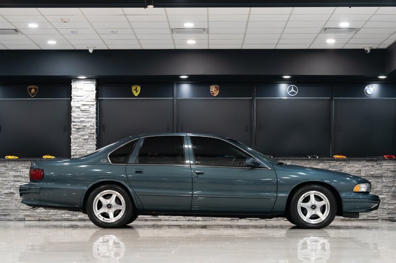 1995 Chevrolet Impala SS - Photo 5 - Neptune City, NJ 07753