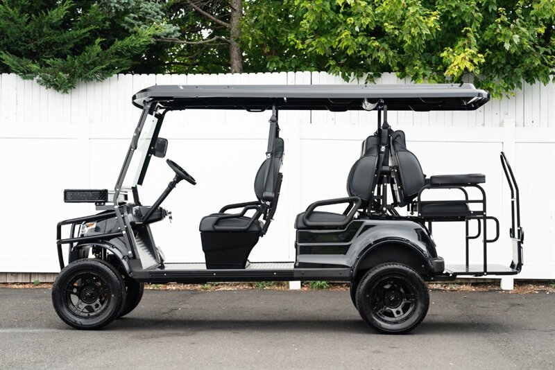 2025 EPIC E60L   - Photo 2 - Neptune City, NJ 07753