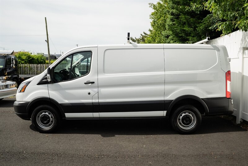 2017 Ford Transit 350 - Photo 3 - Neptune City, NJ 07753
