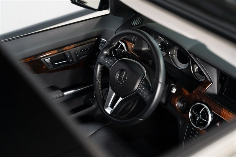 2013 Mercedes-Benz GLK GLK 350 4MATIC - Photo 66 - Neptune City, NJ 07753