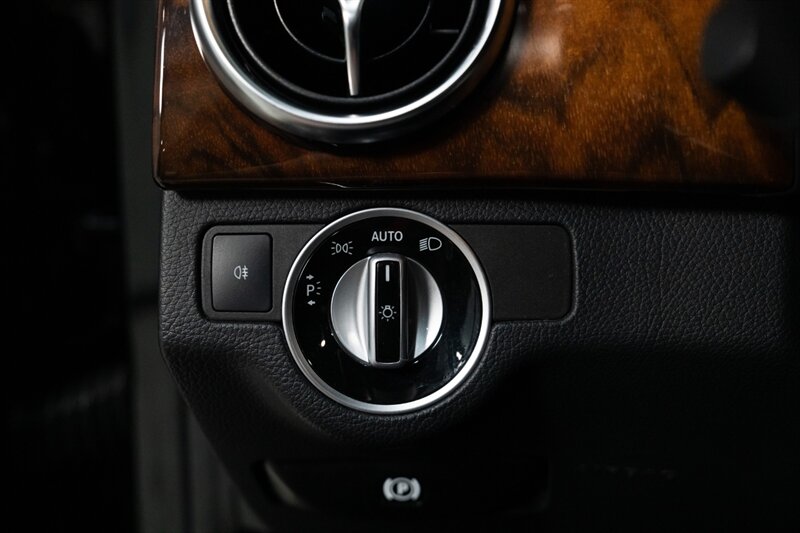 2013 Mercedes-Benz GLK GLK 350 4MATIC - Photo 68 - Neptune City, NJ 07753