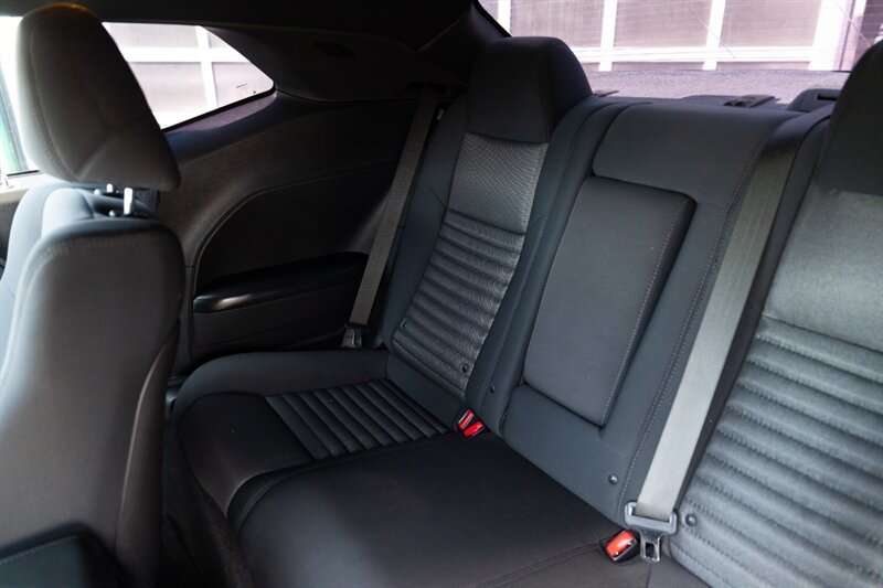 2014 Dodge Challenger R/T   - Photo 21 - Neptune City, NJ 07753