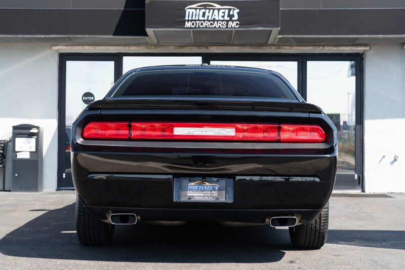 2014 Dodge Challenger R/T   - Photo 4 - Neptune City, NJ 07753