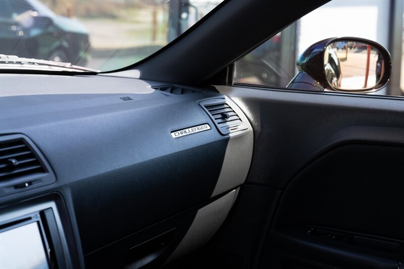 2014 Dodge Challenger R/T   - Photo 37 - Neptune City, NJ 07753