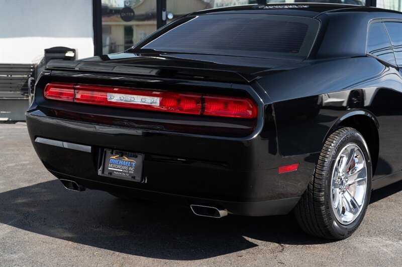 2014 Dodge Challenger R/T   - Photo 38 - Neptune City, NJ 07753