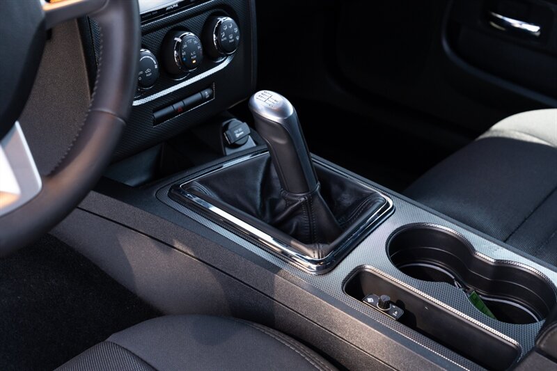 2014 Dodge Challenger R/T   - Photo 14 - Neptune City, NJ 07753