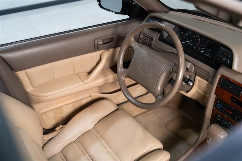 1990 Lexus ES 250 - Photo 16 - Neptune City, NJ 07753
