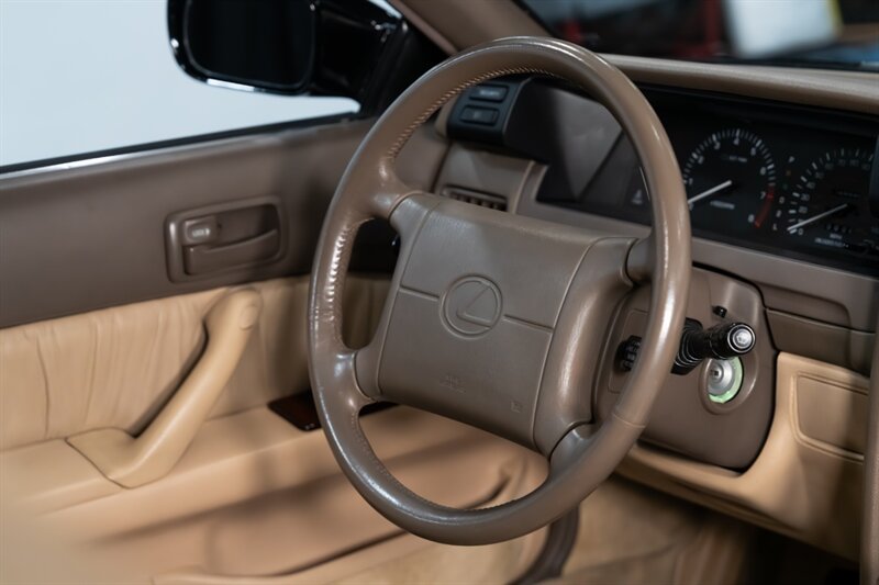 1990 Lexus ES 250 - Photo 17 - Neptune City, NJ 07753