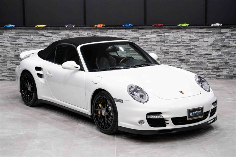 2011 Porsche 911 Turbo S   - Photo 12 - Neptune City, NJ 07753