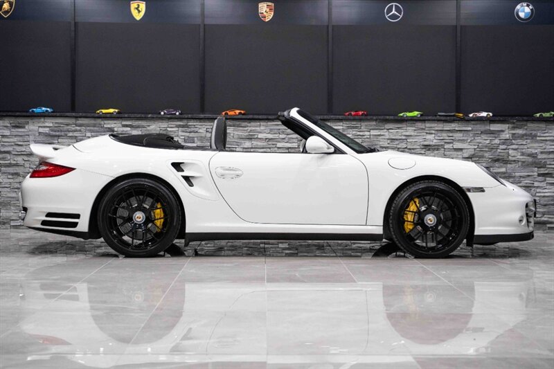 2011 Porsche 911 Turbo S   - Photo 31 - Neptune City, NJ 07753