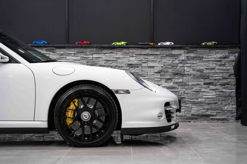 2011 Porsche 911 Turbo S   - Photo 68 - Neptune City, NJ 07753