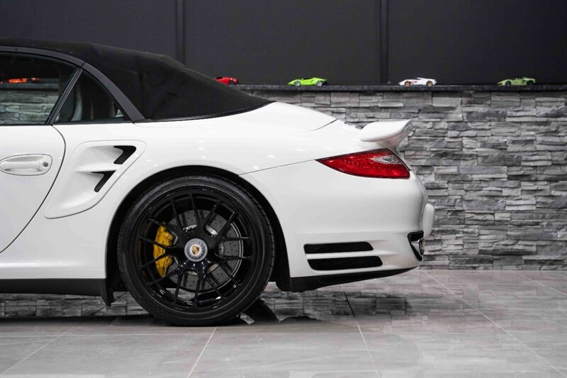 2011 Porsche 911 Turbo S   - Photo 64 - Neptune City, NJ 07753