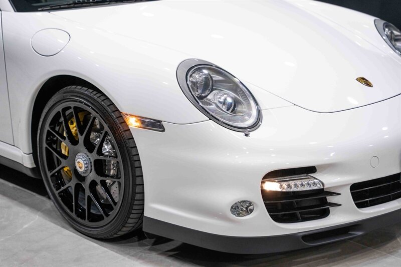 2011 Porsche 911 Turbo S   - Photo 8 - Neptune City, NJ 07753