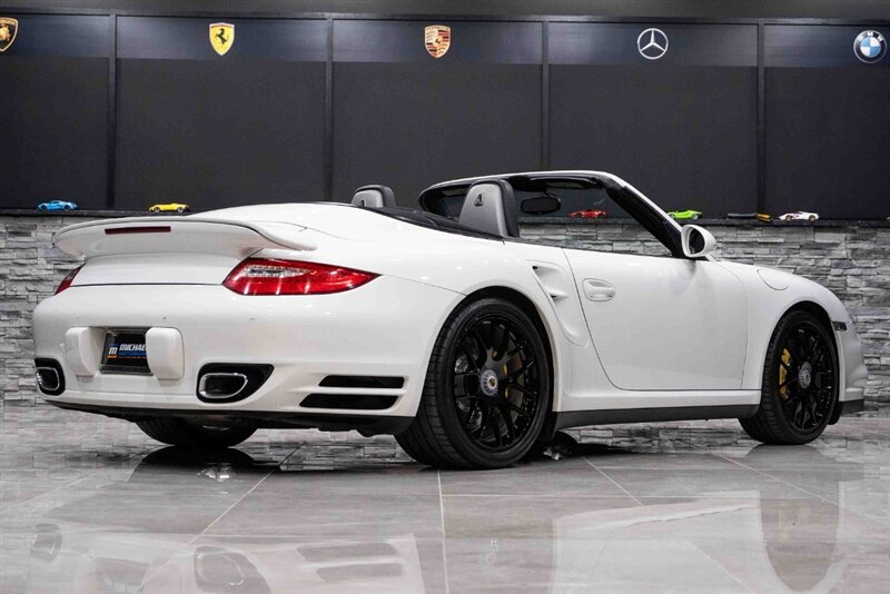2011 Porsche 911 Turbo S   - Photo 32 - Neptune City, NJ 07753